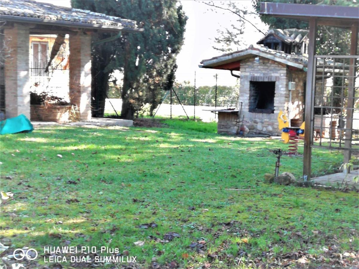 Villa Con Piscina Assisi Exteriér fotografie